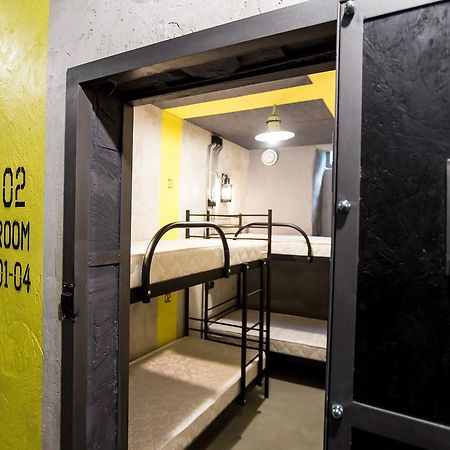 Lviv Loft Prison Ostello Esterno foto